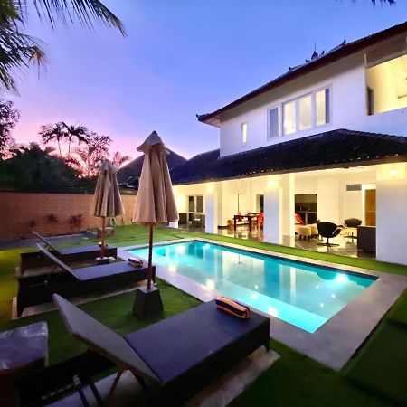 Villa Julia | Heart Of Seminyak | 350M Beach Extérieur photo
